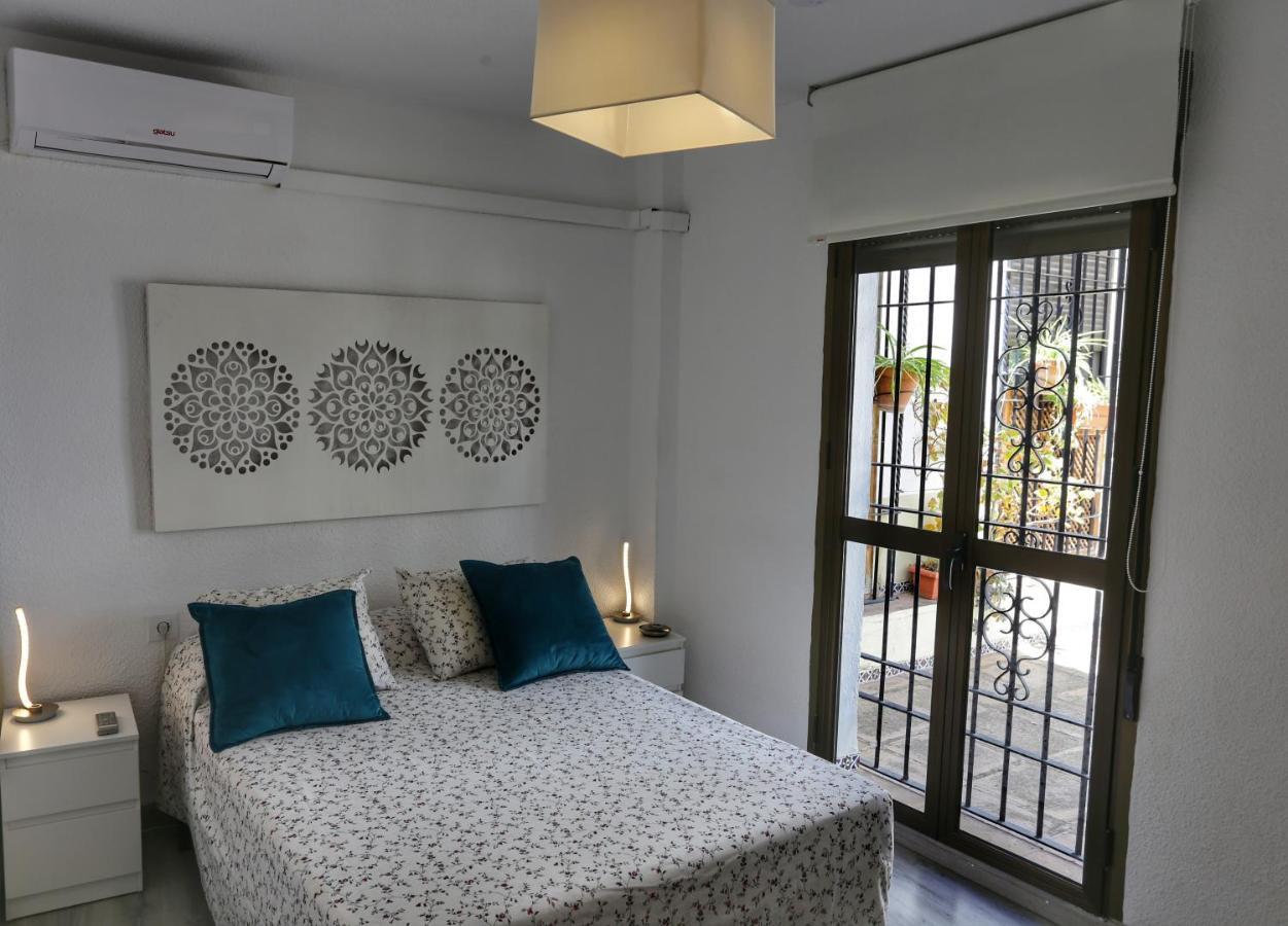 Calle San Basilio - Patios. Aparcamiento Gratis Cordoba Exterior photo